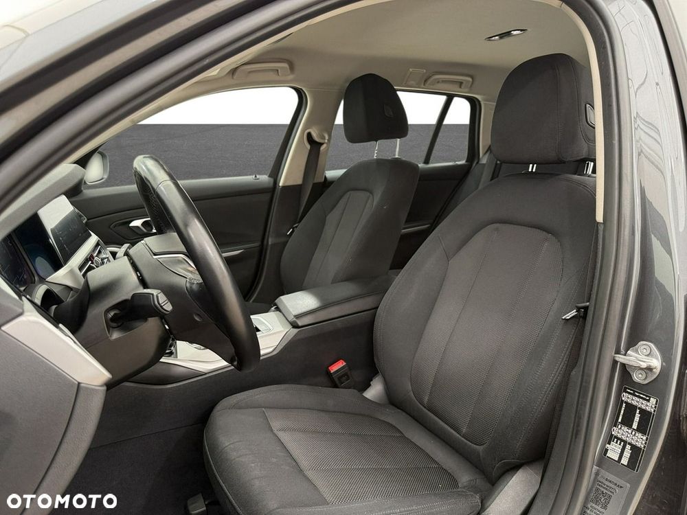 BMW Seria 3 - 11