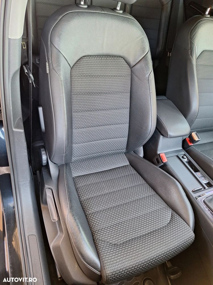 Volkswagen Golf 1.6 TDI DPF BMT Highline - 15