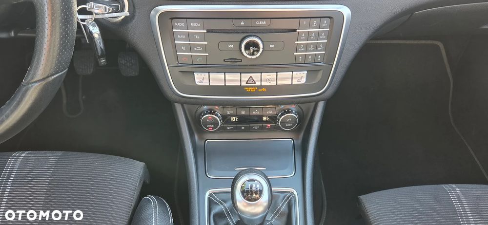 Mercedes-Benz CLA 200 Peak Edition - 15