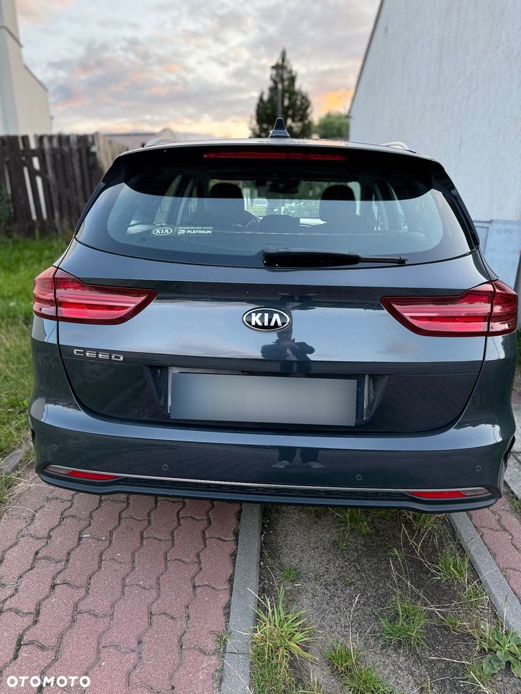 Kia Ceed 1.6 CRDi mHEV L - 4