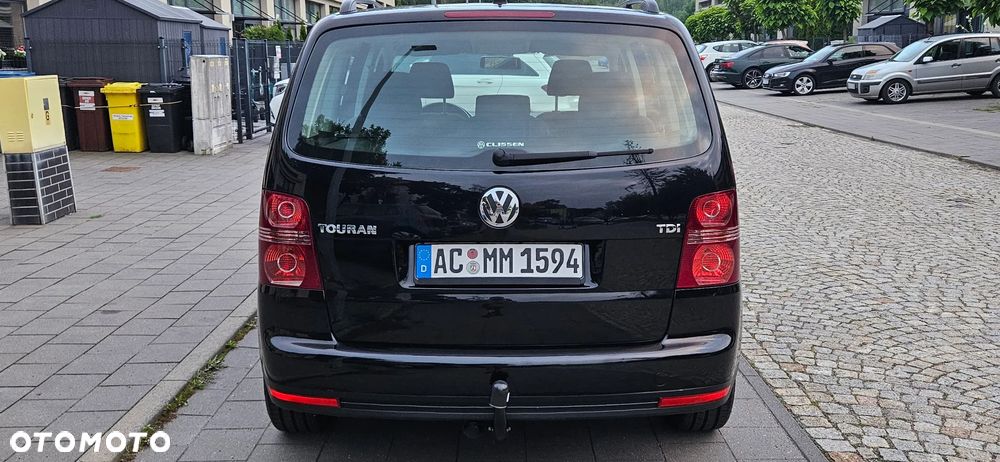 Volkswagen Touran 1.9 TDI DPF Conceptline - 27