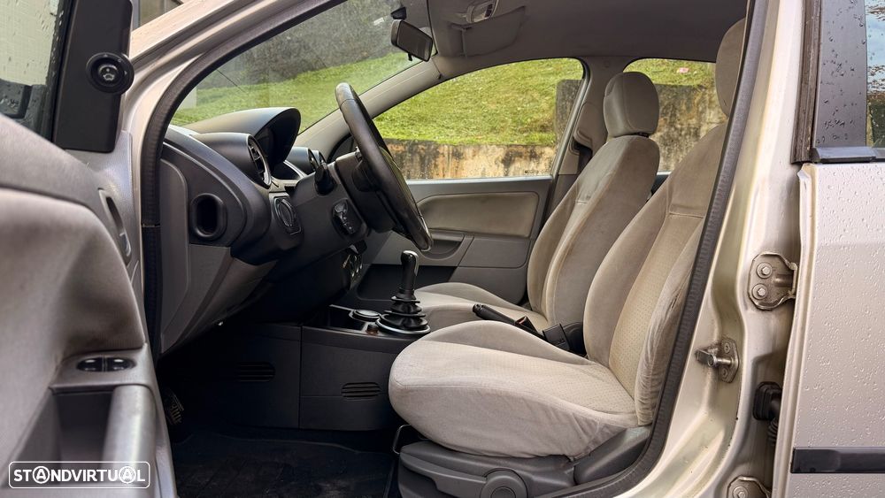 Ford Fiesta 1.25 Ambiente - 15