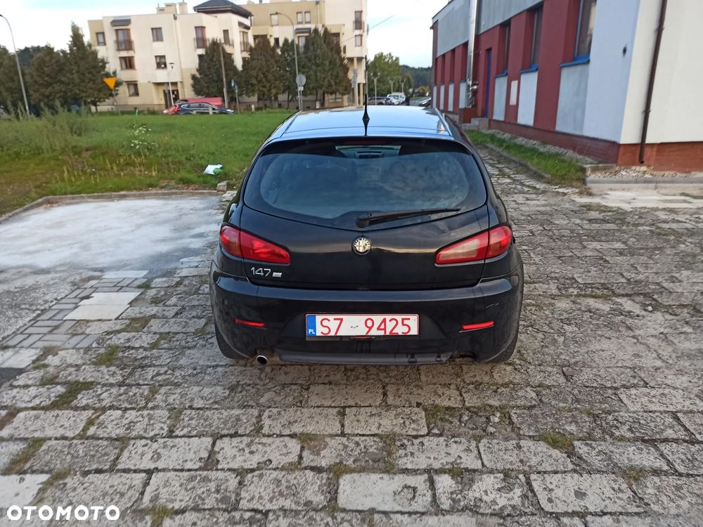 Alfa Romeo 147 - 10
