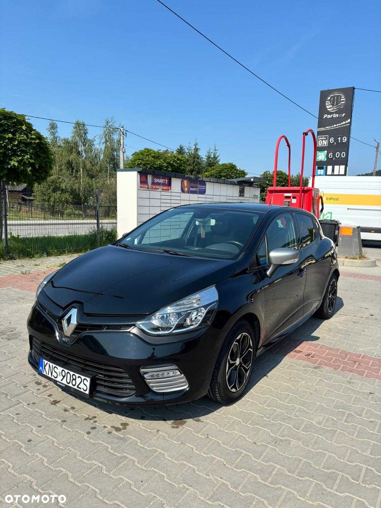 Renault Clio - 1