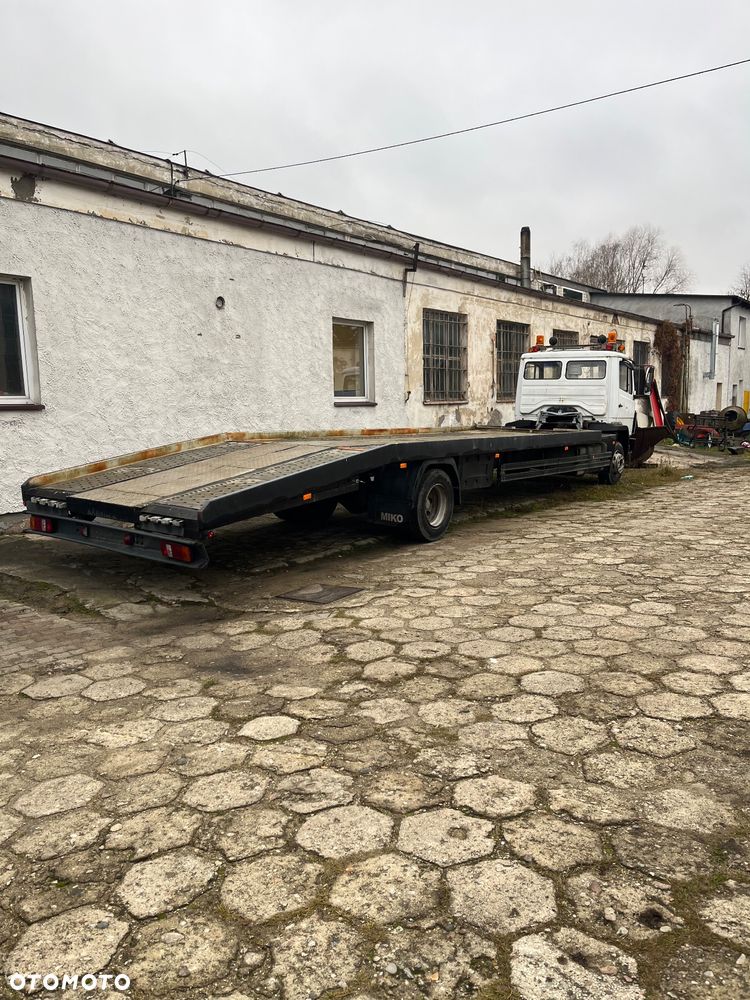 Mercedes-Benz 814 - 2