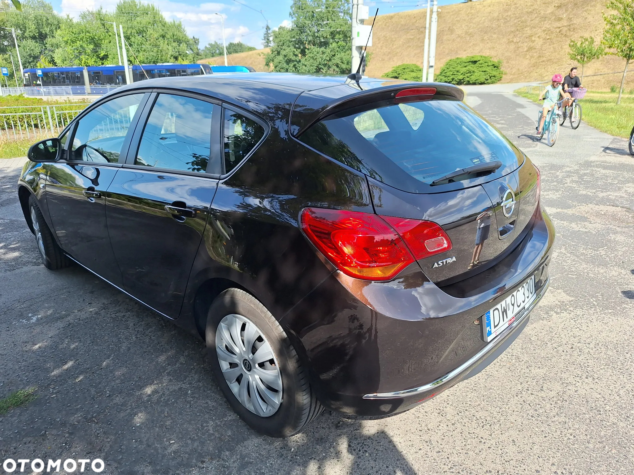 Opel Astra IV 1.6 Enjoy EU6 - 12