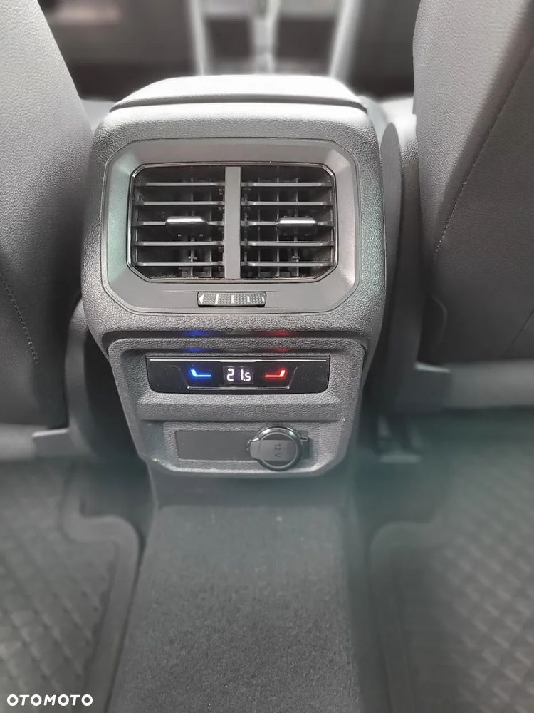 Volkswagen Tiguan - 17
