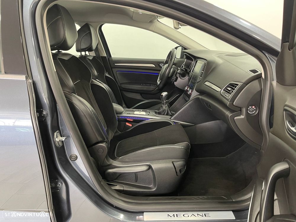Renault Mégane Sport Tourer ENERGY dCi 130 INTENS - 20