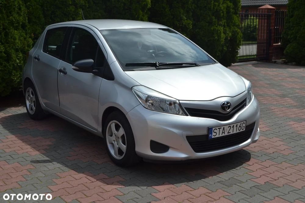 Toyota Yaris 1.33 Premium - 9