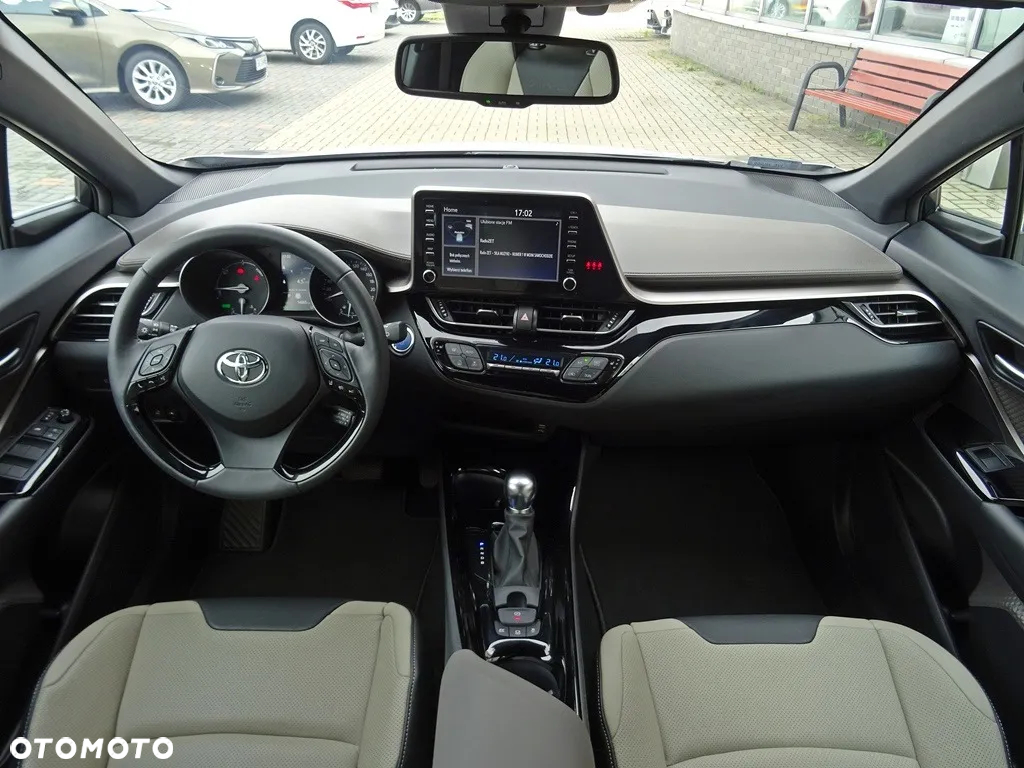Toyota C-HR 1.8 Hybrid GPF Executive - 11