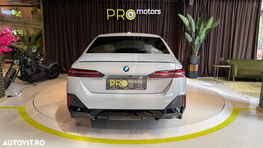 BMW Seria 5 530e Aut. - 5