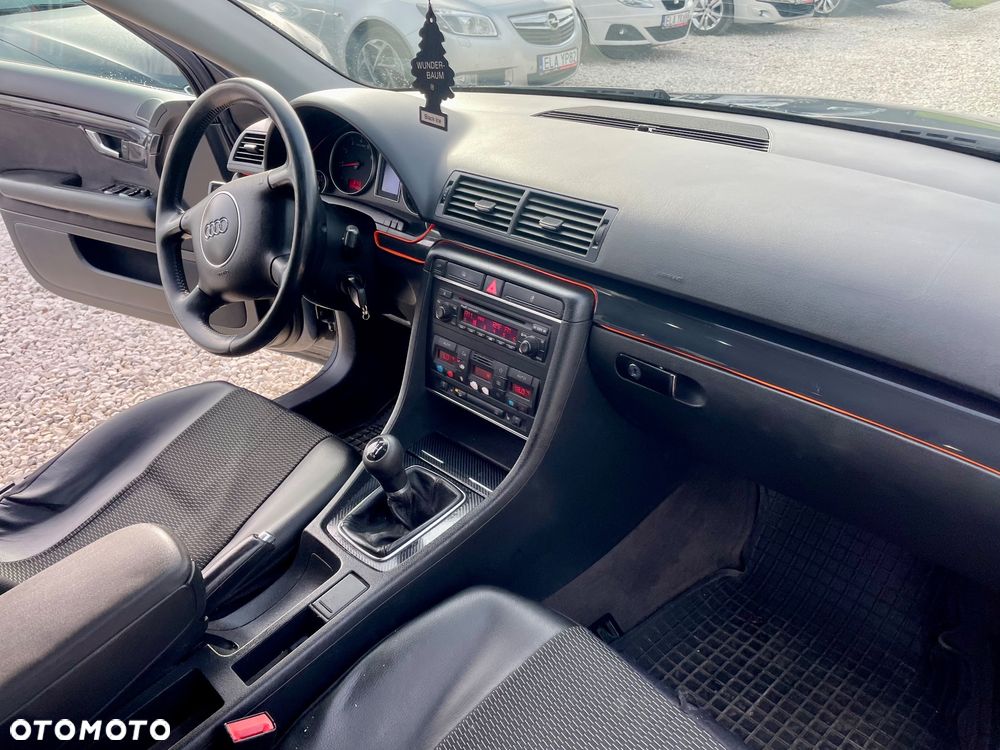 Audi A4 Avant 1.8 T - 32