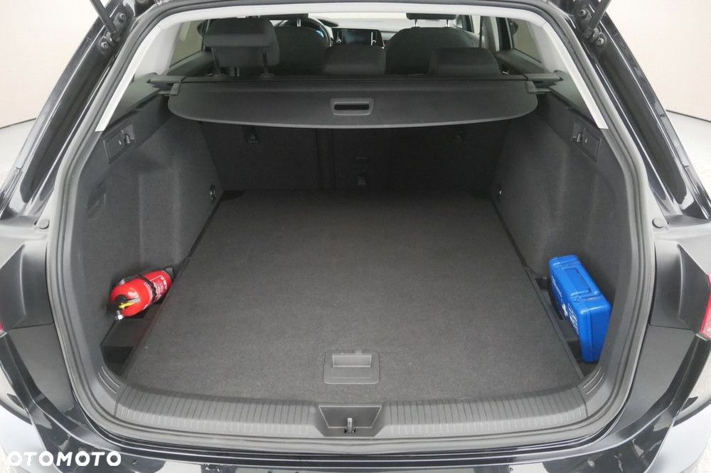 Volkswagen Golf Variant - 16