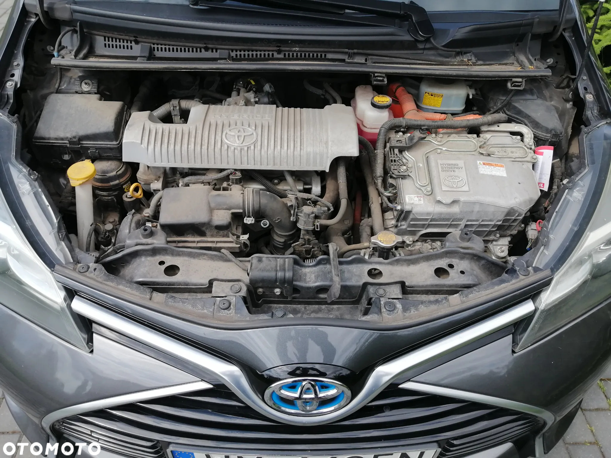 Toyota Yaris Hybrid 100 Dynamic - 9