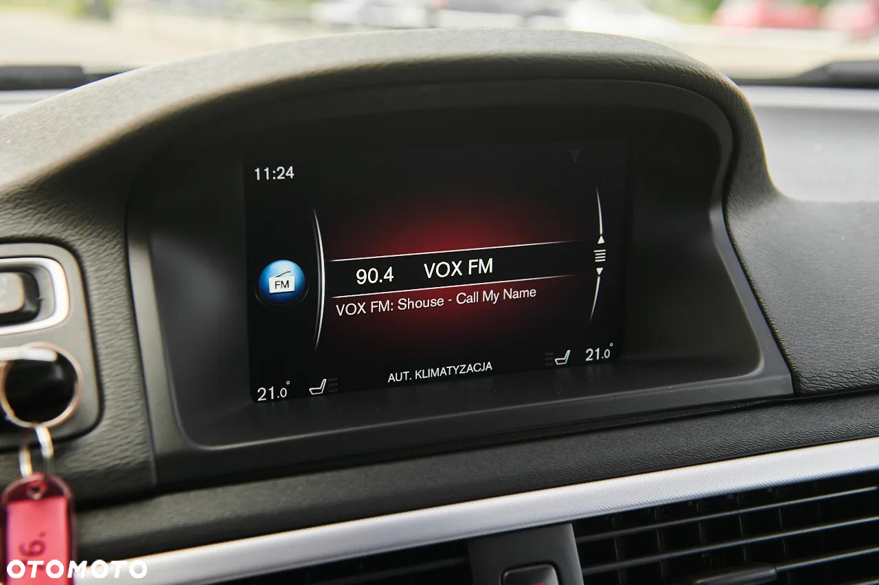 Volvo V70 D4 Black Edition - 25