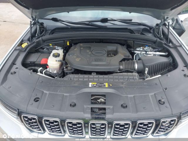 Jeep Grand Cherokee - 13