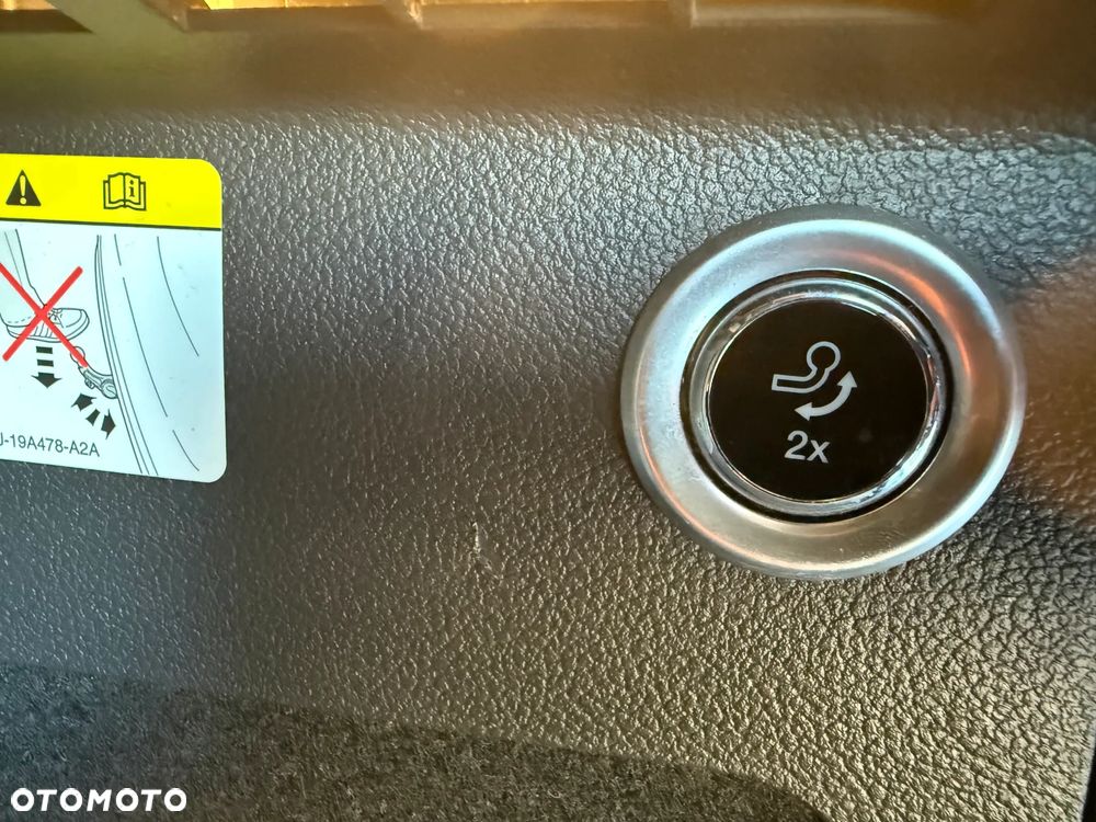 Ford Kuga 2.0 TDCi 4x4 ST-Line - 8