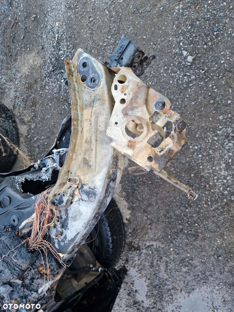 Karoseria goła dokumenty DE Bmw M3 G81 2022r. - 8