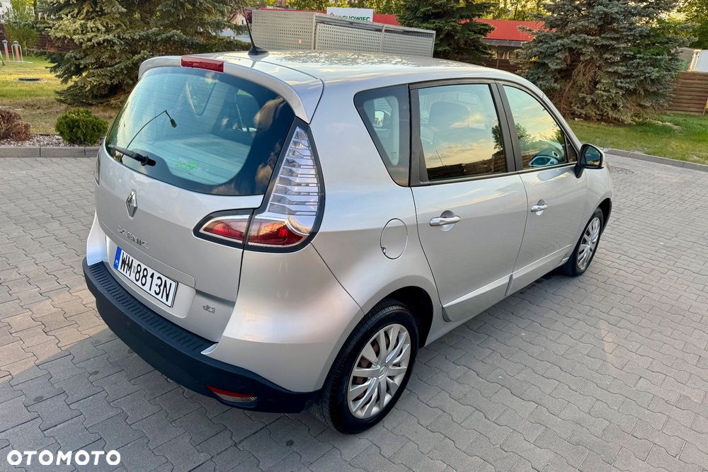 Renault Scenic - 11