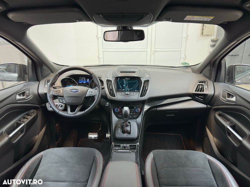 Ford Kuga 2.0 TDCi 4x4 Aut. ST-Line - 9