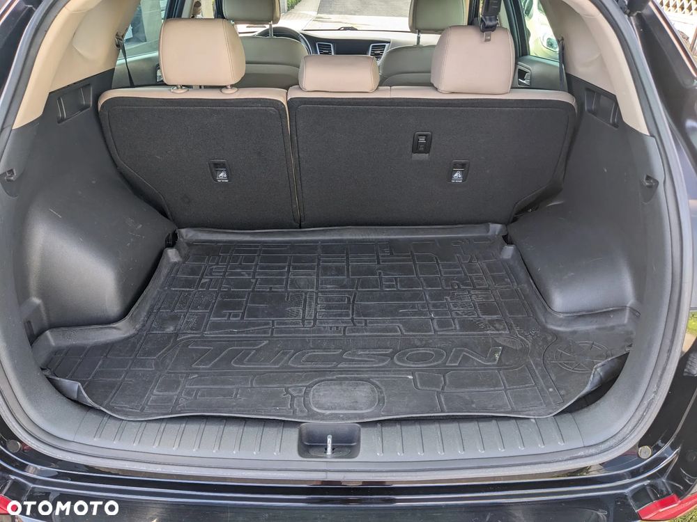 Hyundai Tucson 2.0 CRDI 4WD Premium - 11