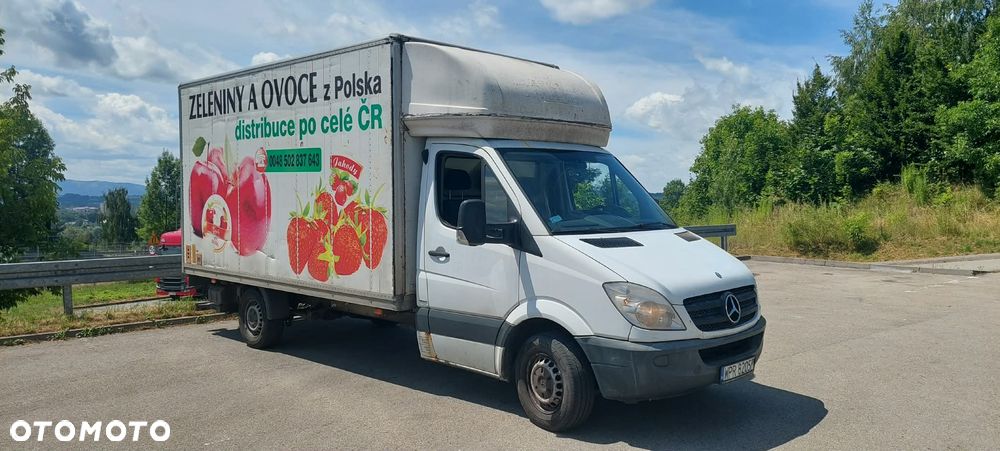 Mercedes-Benz Sprinter - 2