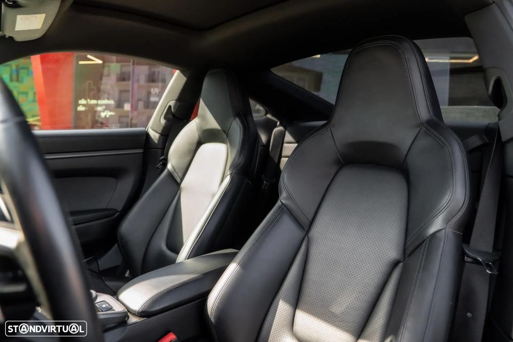 Porsche 911 (992) - 26