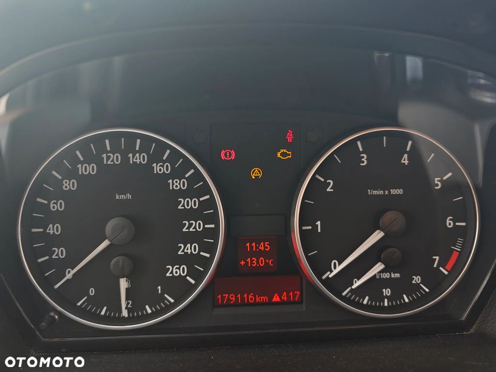 BMW Seria 3 320i - 5
