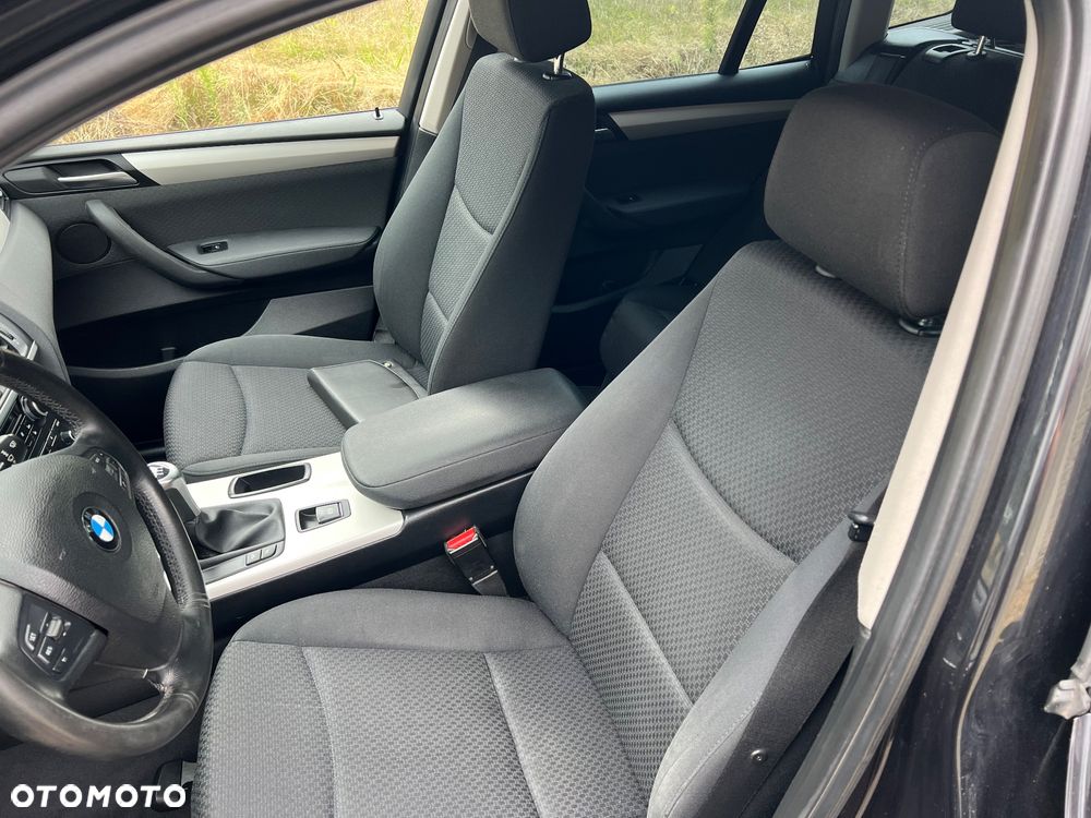 BMW X3 xDrive20d - 14
