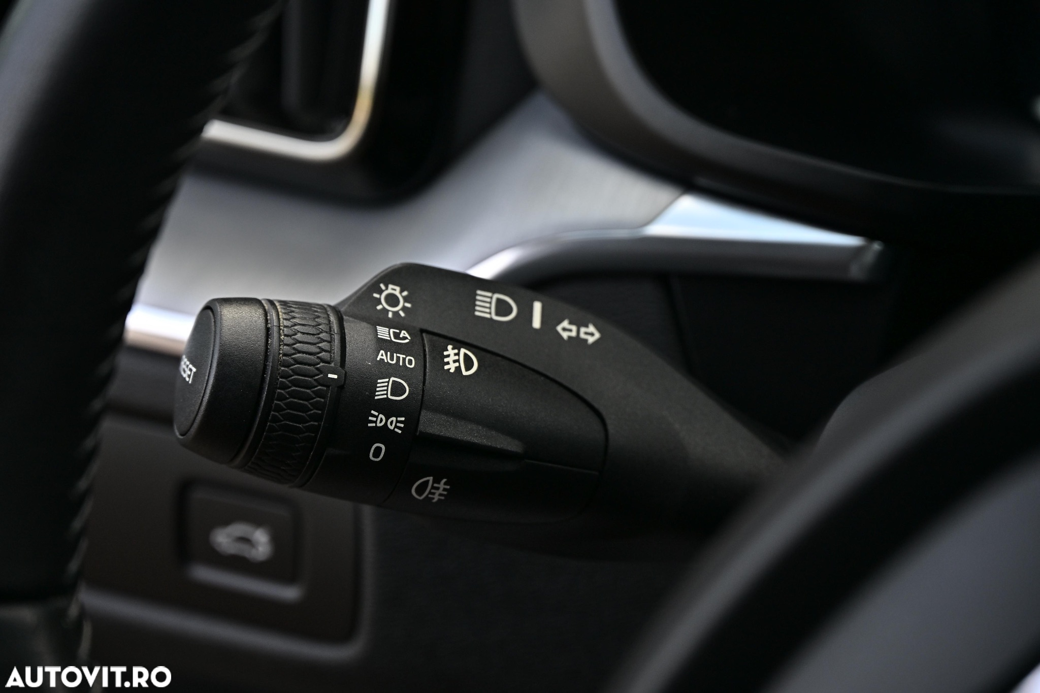 Volvo XC 60 D4 AWD Geartronic Momentum - 15