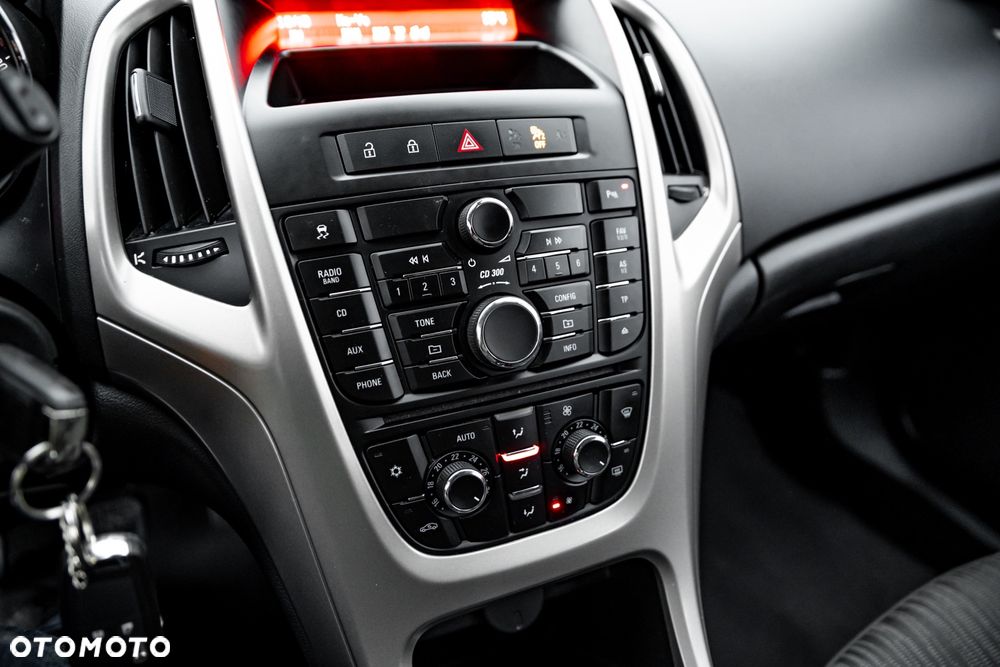 Opel Astra 1.4 Turbo Sport - 29