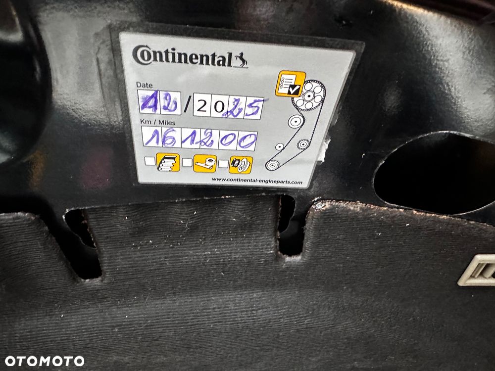 Fiat 500L 1.4 T-Jet 16V Lounge - 34