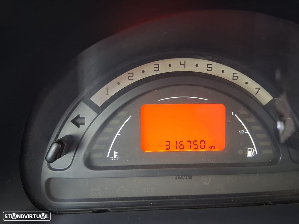 Citroën C3 1.4 HDi Exclusive - 12