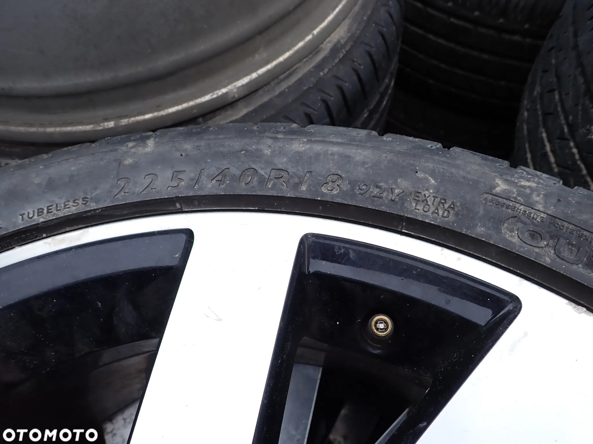 VOLKSWAGEN GOLF VII PASSAT KOŁA ALUFELGI 225/40 R18 - 3