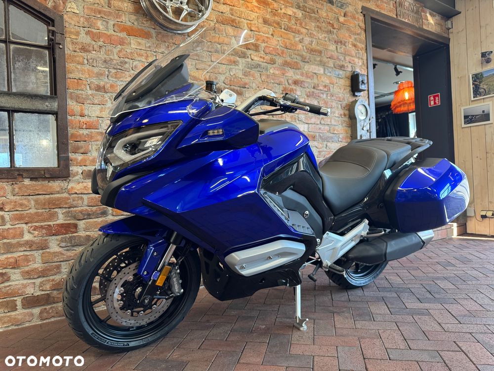 Jawa 750 Touring - 3