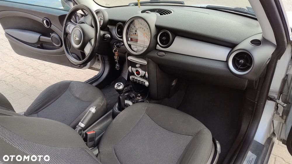MINI Cooper Standard - 20