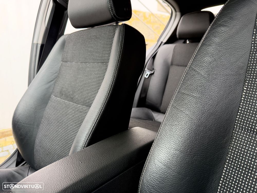 Opel Astra 1.3 CDTi Cosmo - 36