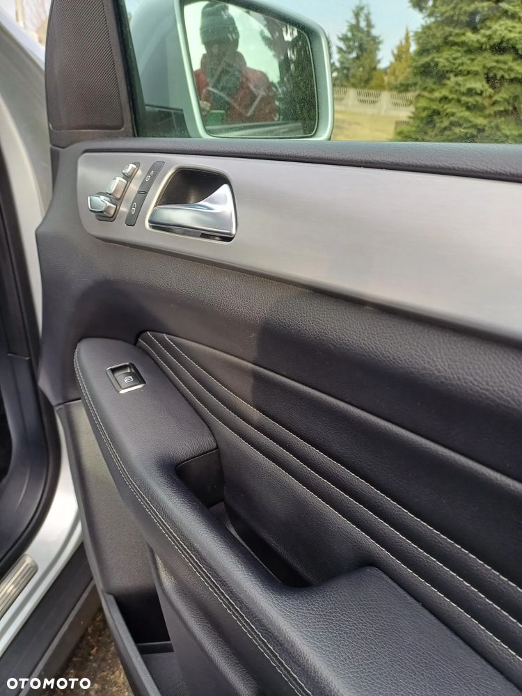 Mercedes-Benz GLE - 13