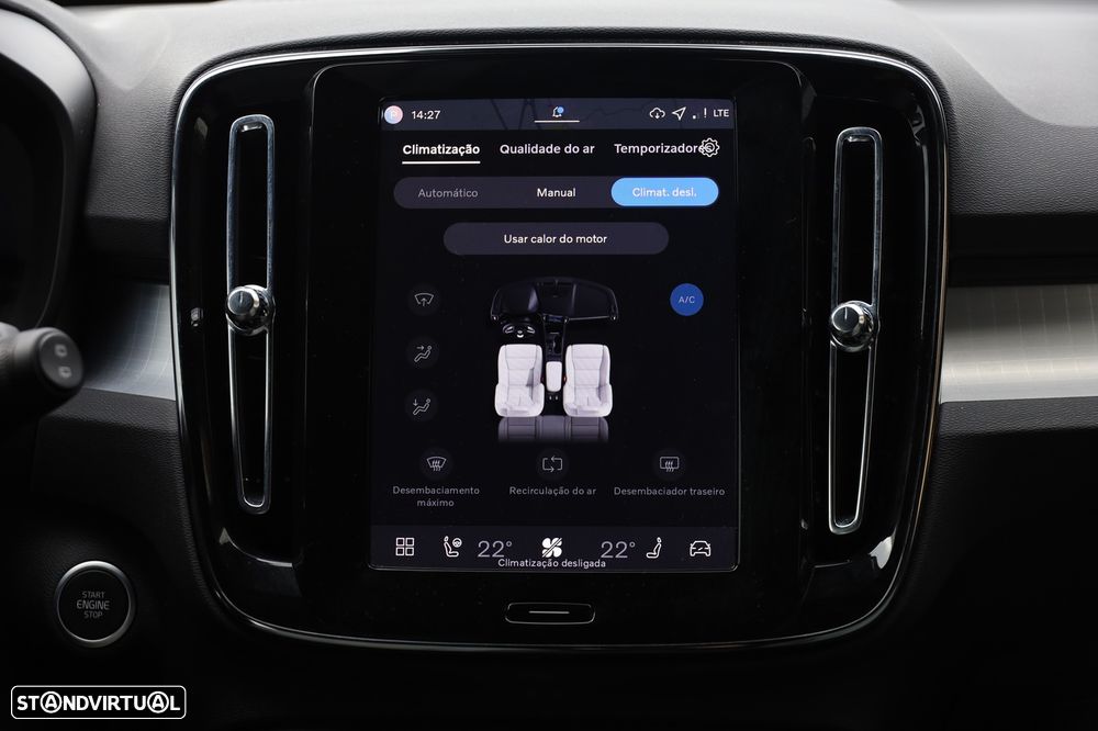 Volvo XC 40 2.0 B3 Plus Dark - 26