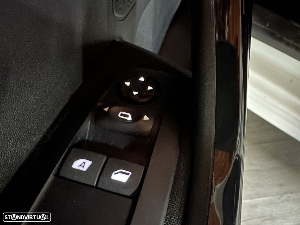 Peugeot 208 1.2 PureTech Access - 17