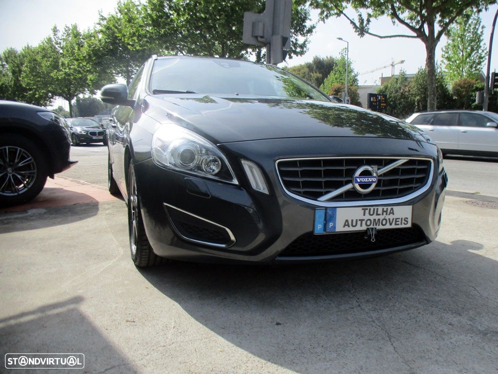 Volvo V60 DRIVe Momentum - 4