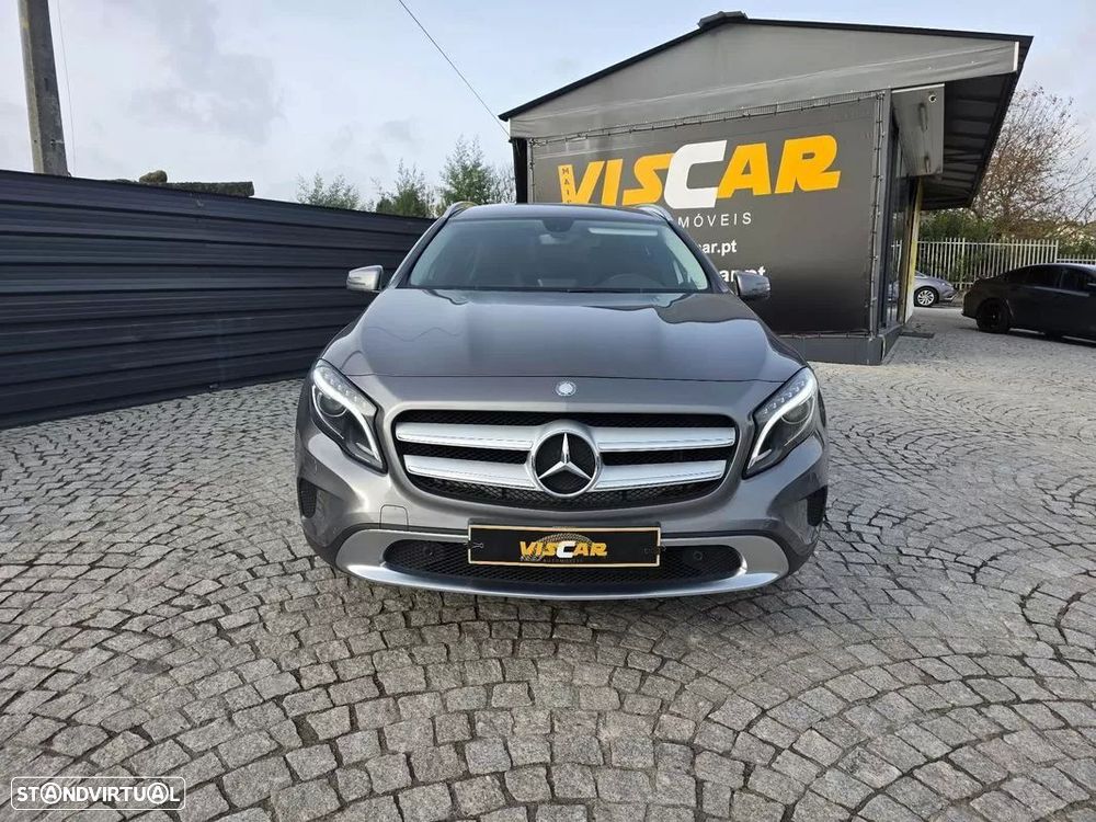 Mercedes-Benz GLA 200 - 2
