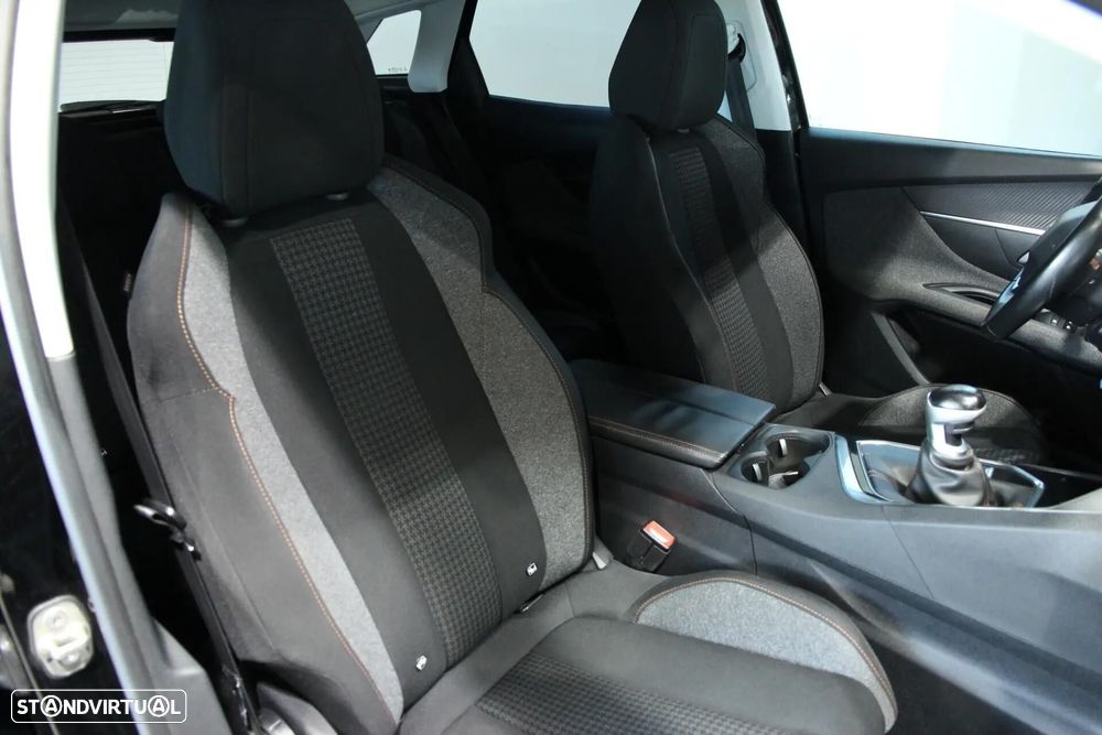 Peugeot 3008 PureTech 130 Stop & Start GPF Active - 10