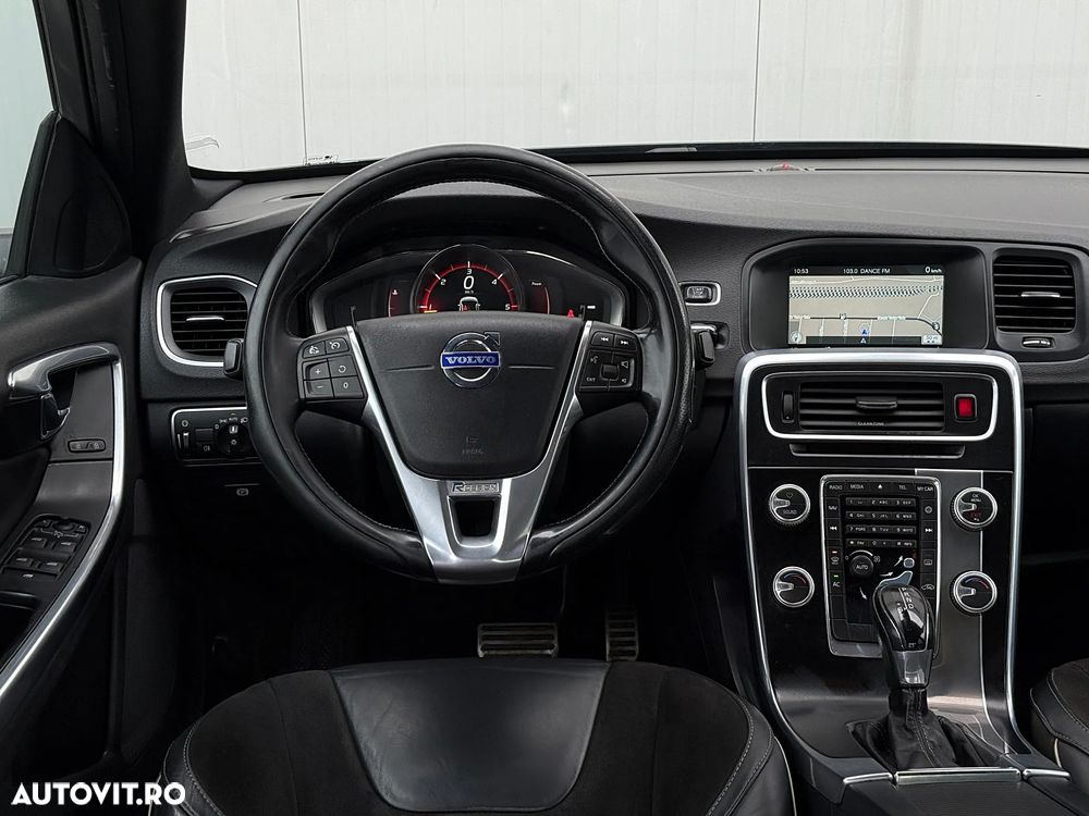 Volvo S60 D3 Geartronic RDesign - 22