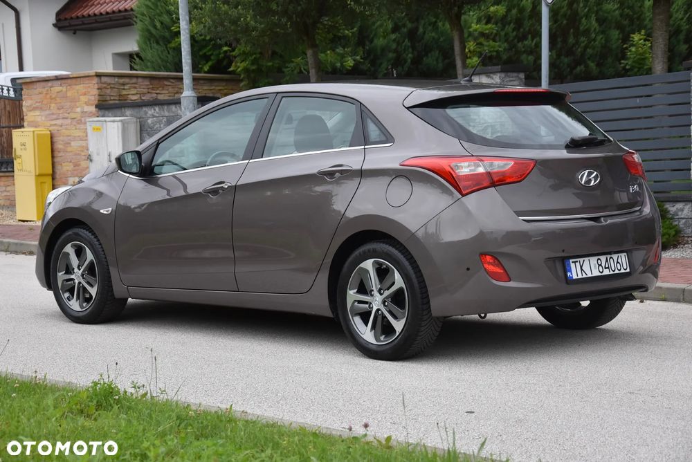 Hyundai i30 blue 1.6 GDI YES Gold - 7