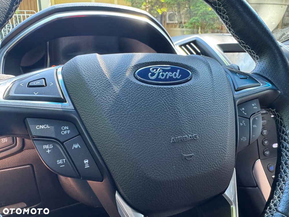 Ford Edge - 28