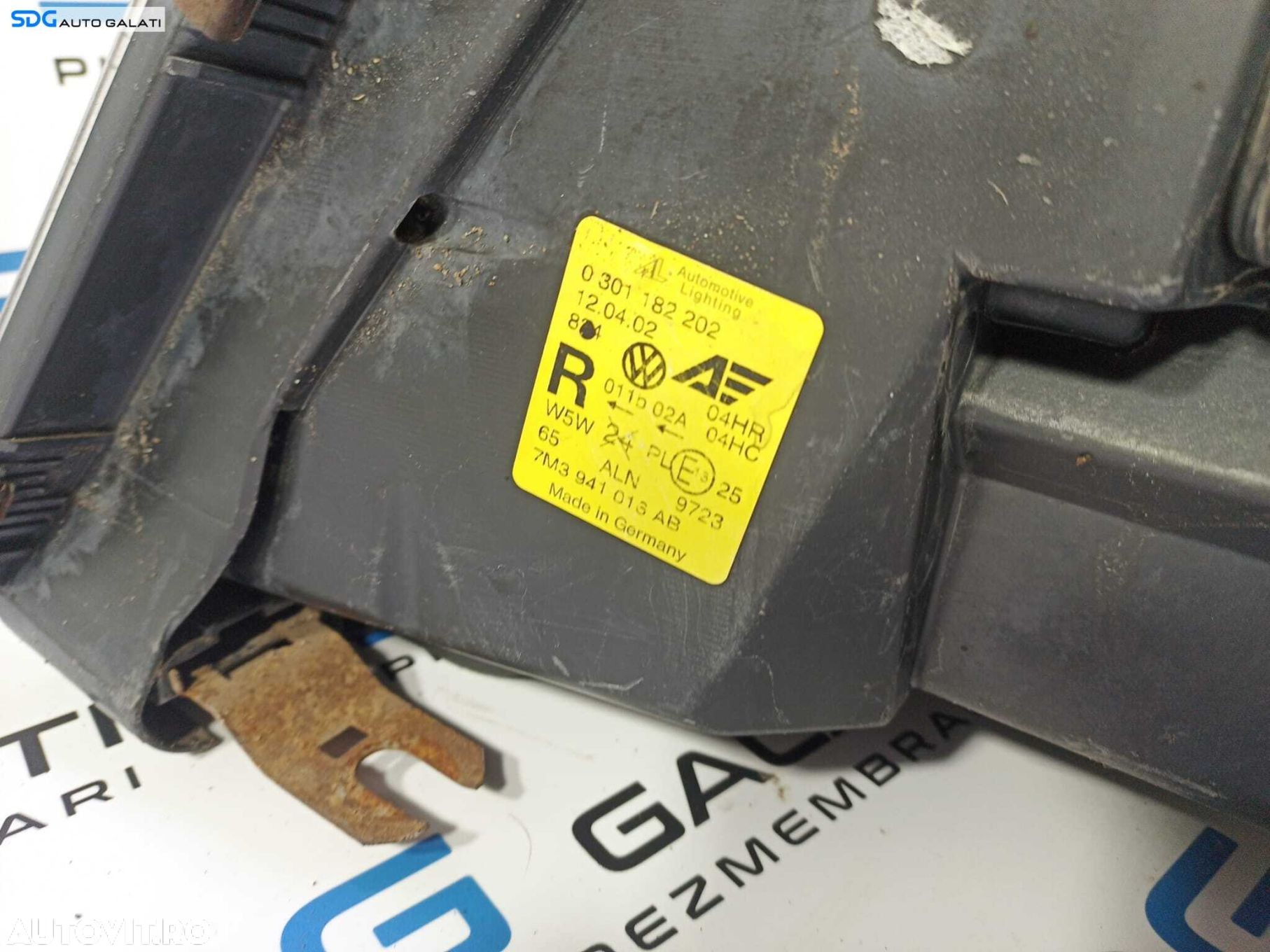 Far Dreapta FARA Xenon Volkswagen Sharan 2001 - 2010 Cod 7M3941016AH 030118202 [L1719] - 3