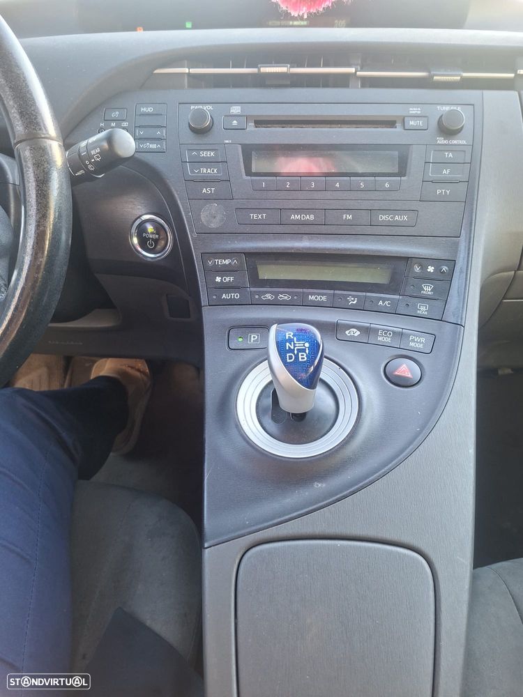 Toyota Prius 1.8 Premium+GPS - 15