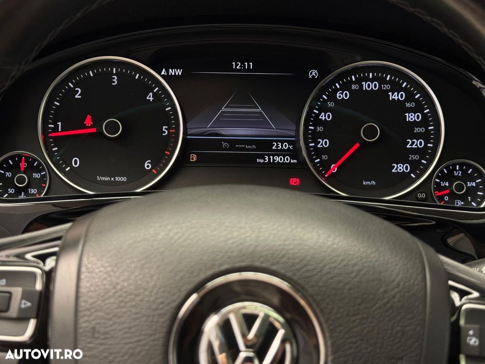 Volkswagen Touareg - 16