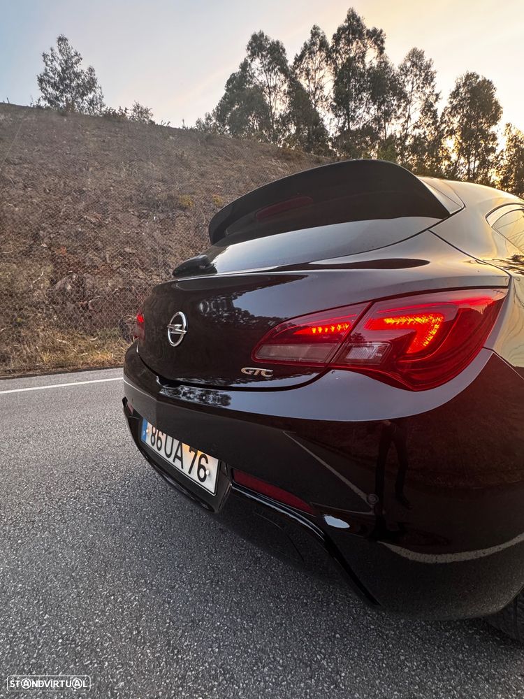 Opel Astra GTC 1.6 CDTi S/S - 12